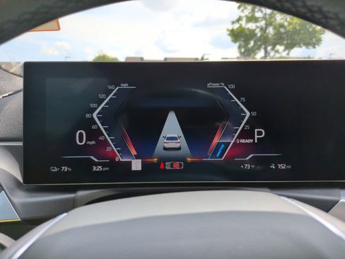 Used 2024 BMW i4 eDrive35 w/ Premium Package RWD image 17