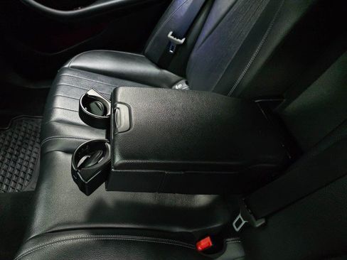 Used 2022 Mercedes-Benz E 350 4MATIC Sedan image 19