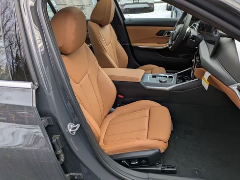 New 2026 BMW 330i xDrive Sedan w/ Premium Package AWD/4WD image 27