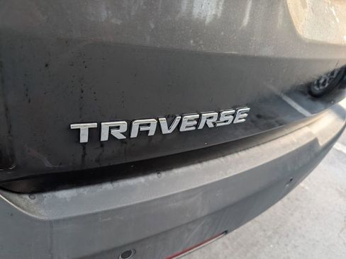 Used 2018 Chevrolet Traverse RS image 15