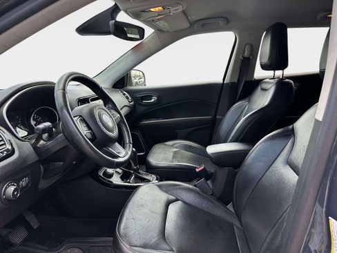 Used 2018 Jeep Compass Limited AWD/4WD image 14