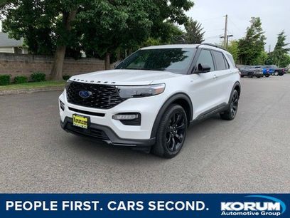 Certified 2022 Ford Explorer ST-Line w/ Class IV Trailer Tow Package