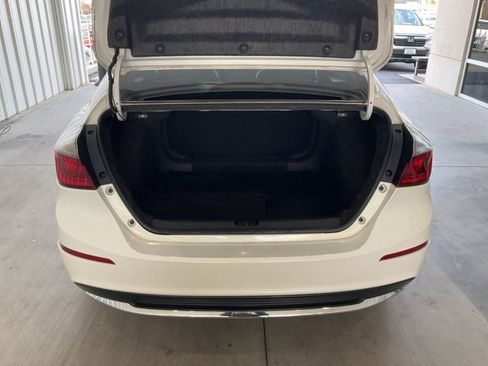 Used 2019 Honda Insight Touring image 18