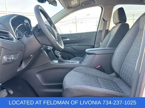 Used 2022 Chevrolet Equinox LT image 18