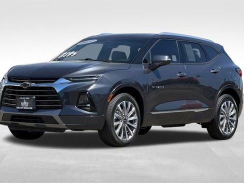Used 2022 Chevrolet Blazer Premier w/ LPO, Sport Package FWD image 9