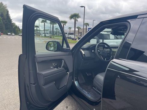 New 2026 Land Rover Range Rover Sport Dynamic SE AWD/4WD image 10