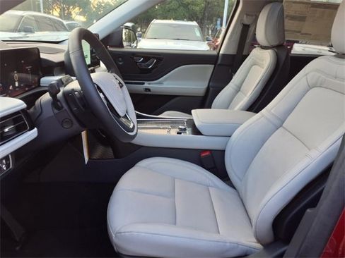 New 2025 Lincoln Aviator Reserve w/ Jet Appearance Package image 7