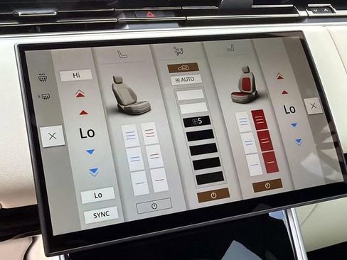 New 2026 Land Rover Range Rover SE image 26