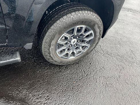 Used 2025 Chevrolet Colorado Z71 image 28