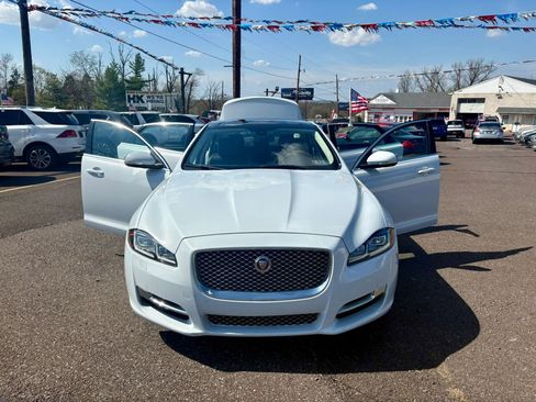Used 2016 Jaguar XJ L Portfolio image 10