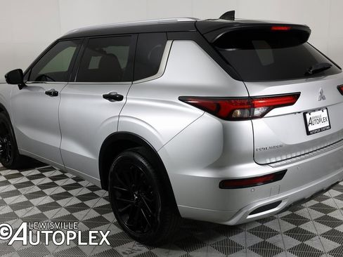 Used 2024 Mitsubishi Outlander SEL image 7