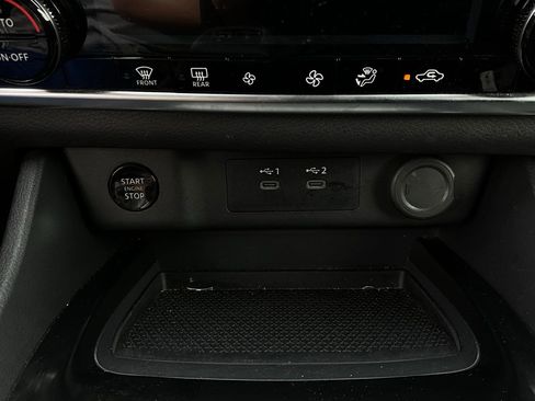 Used 2025 Nissan Rogue SV image 25