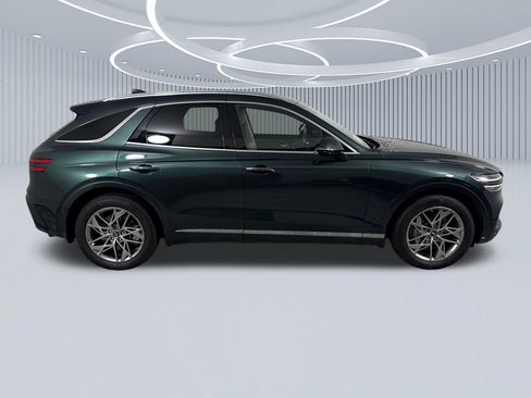 Used 2023 Genesis GV70 2.5T w/ Select Package AWD/4WD image 2