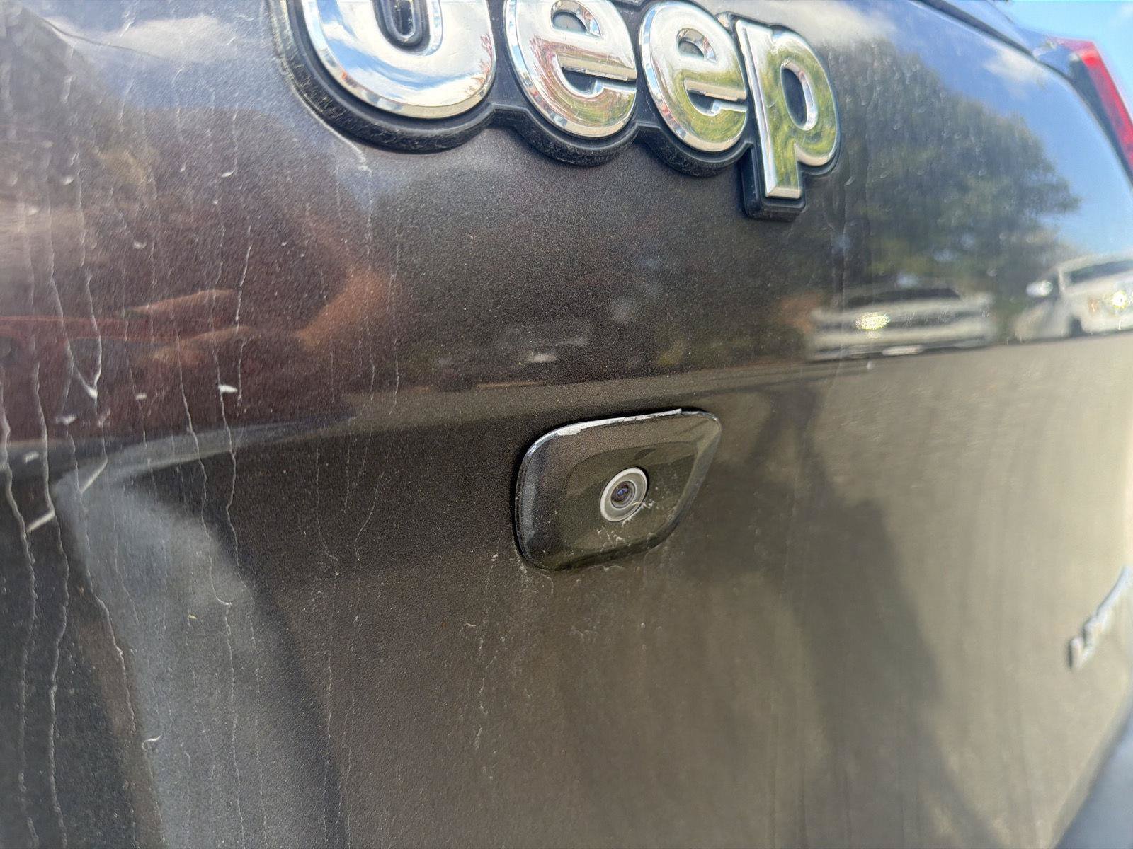 Used 2018 Jeep Cherokee Limited AWD/4WD image 22