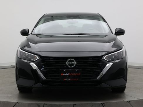 Used 2025 Nissan Sentra SV FWD image 2