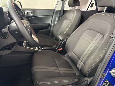 Used 2020 Hyundai Venue SEL w/ Convenience + Premium Package FWD image 12