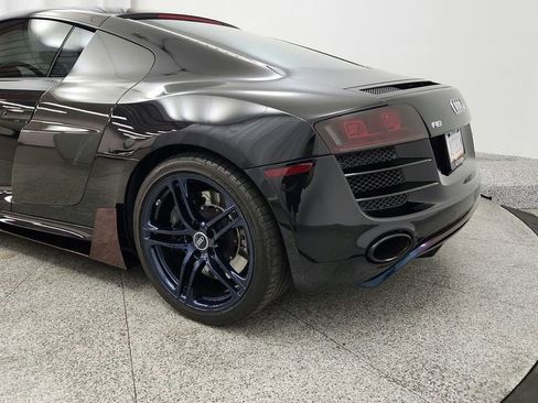 Used 2010 Audi R8 V10 AWD/4WD image 18