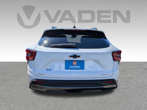 Used 2025 Chevrolet Trax ACTIV w/ Driver Confidence Package image 23