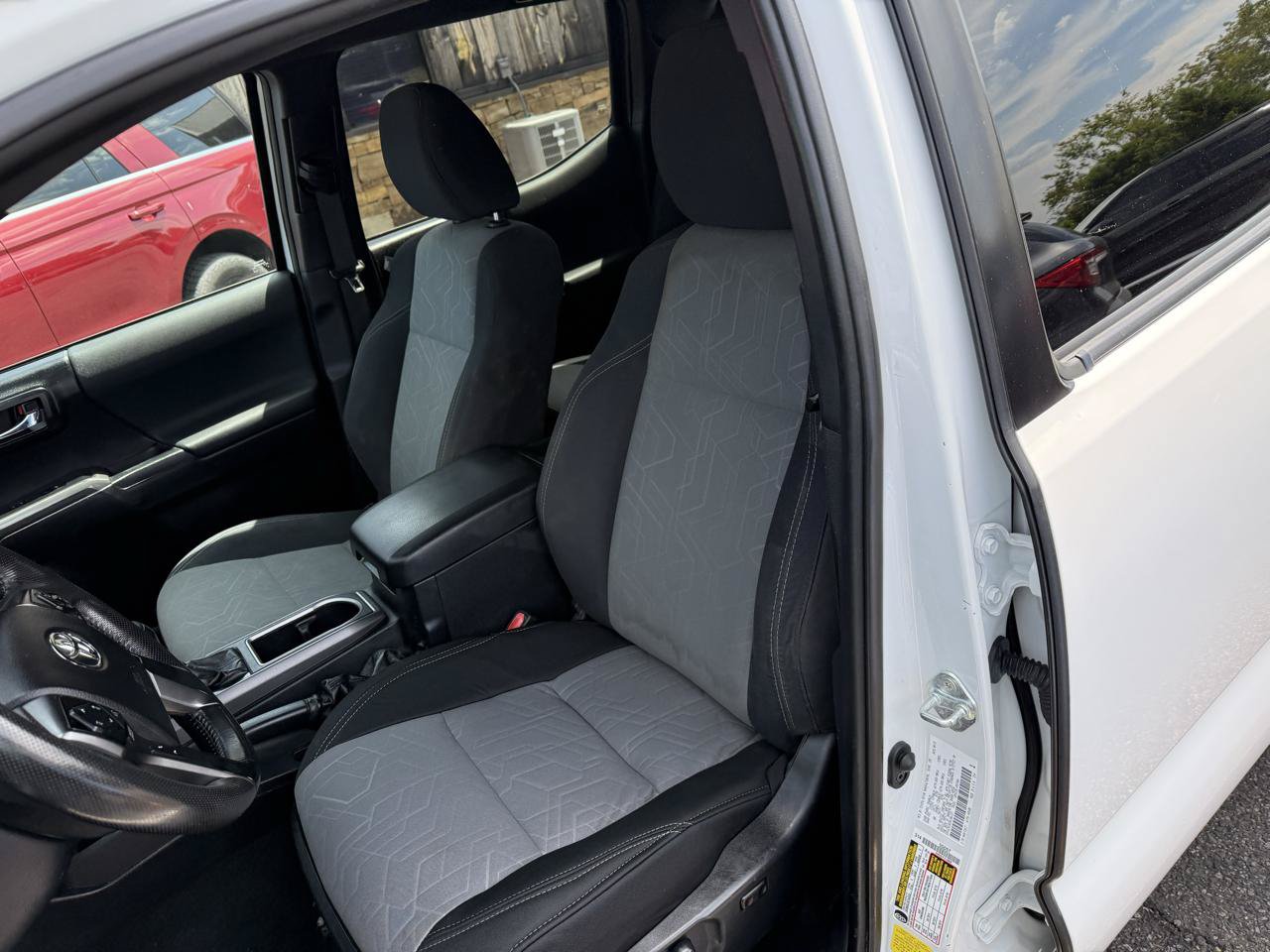 Used 2021 Toyota Tacoma TRD Off-Road RWD image 12