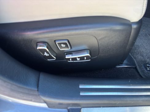 Used 2015 Lexus LS 460 AWD w/ Comfort Package image 23