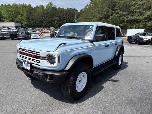Used 2025 Ford Bronco Heritage Edition AWD/4WD image 3