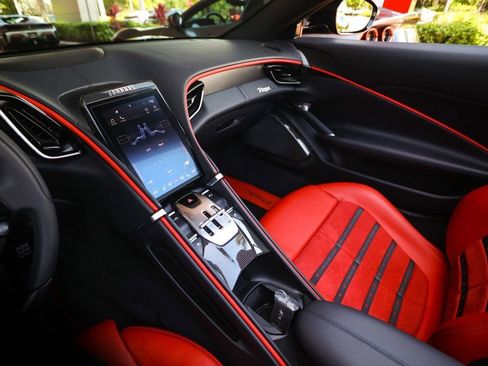 Certified 2024 Ferrari Roma Spider RWD image 38