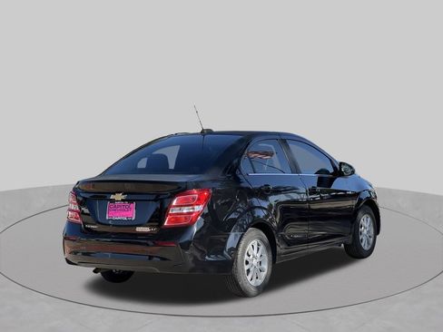 Used 2017 Chevrolet Sonic LT FWD image 5