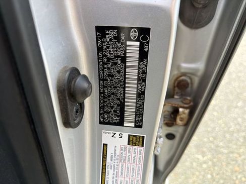 Used 2017 Toyota Prius Three Touring FWD image 35