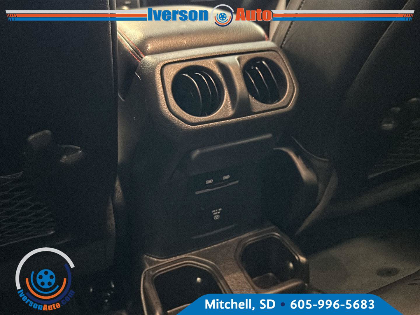 Used 2026 Jeep Wrangler Rubicon AWD/4WD image 26