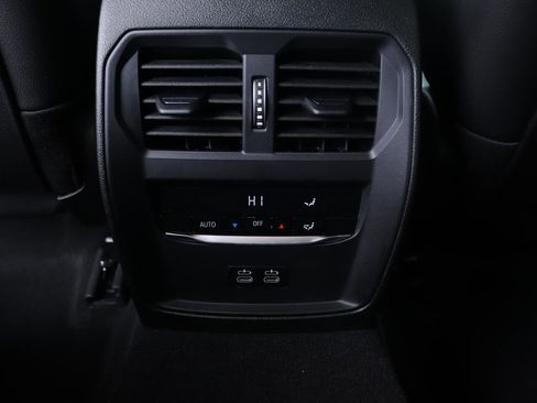 Used 2026 BMW 330i Sedan w/ M Sport Package image 20