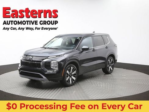 Used 2025 Mitsubishi Outlander SE FWD image 56