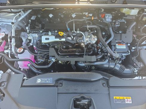 Used 2026 Toyota Prius LE FWD image 28