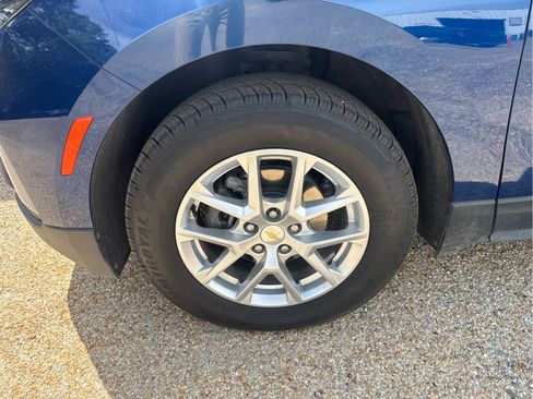 Used 2022 Chevrolet Equinox LT w/ Driver Convenience Package FWD image 13