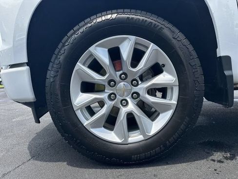 Certified 2023 Chevrolet Silverado 1500 Custom AWD/4WD image 31