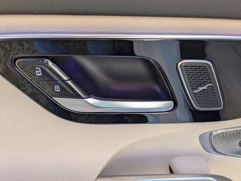 Used 2022 Mercedes-Benz C 300 4MATIC Sedan image 29