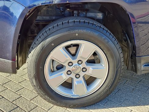 Used 2016 Jeep Compass Sport w/ Power Value Group image 5