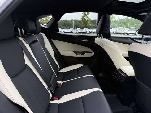 Used 2024 Lexus NX 350 AWD image 17