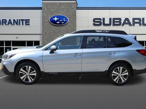 Used 2018 Subaru Outback 2.5i Limited AWD/4WD image 7