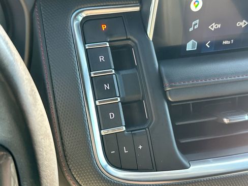 Used 2022 Chevrolet Tahoe RST w/ Sport Performance Package image 20