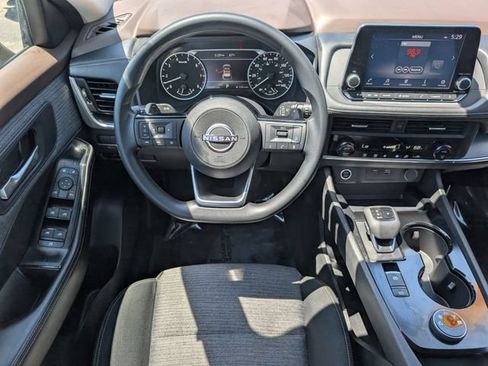 Used 2023 Nissan Rogue SV AWD/4WD image 17