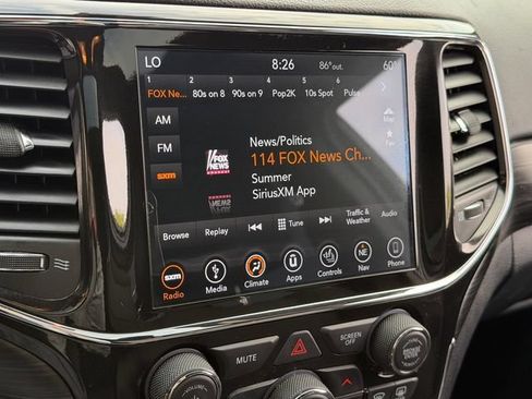 Used 2019 Jeep Grand Cherokee Laredo RWD image 20
