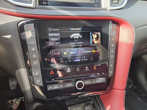 Certified 2025 INFINITI QX50 Sport image 25