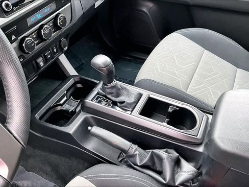 Used 2023 Toyota Tacoma TRD Off-Road image 16