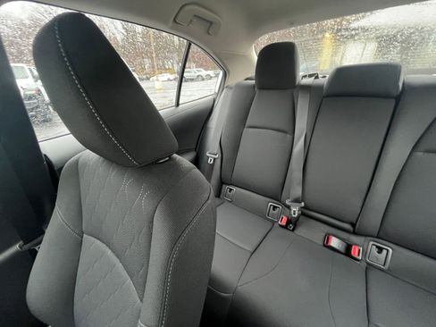 Used 2025 Toyota Corolla LE image 33