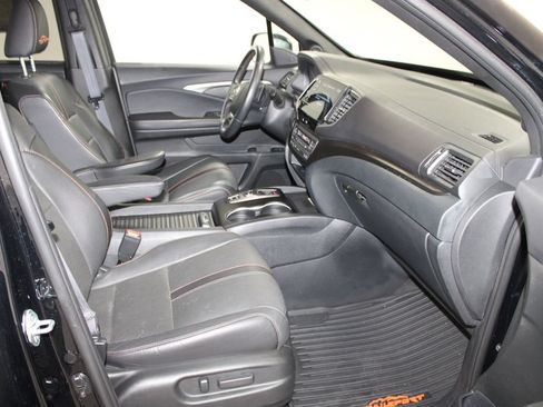 Used 2022 Honda Passport TrailSport image 28