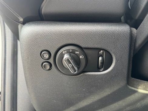 Used 2023 MINI Cooper SE image 15