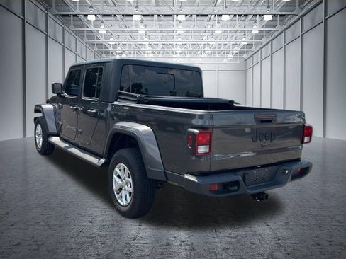Used 2023 Jeep Gladiator Sport AWD/4WD image 6