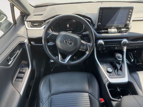 Used 2022 Toyota RAV4 XSE w/ XSE Grade Weather Package AWD/4WD image 10