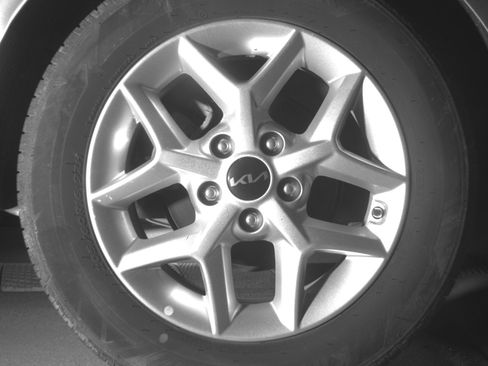 Used 2025 Kia Soul LX w/ LX Technology Package FWD image 22