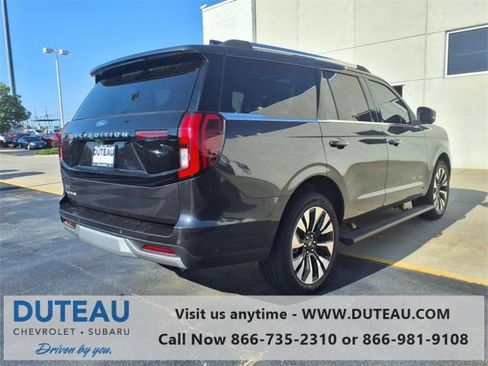 Used 2025 Ford Expedition Platinum w/ Driver's Package image 3